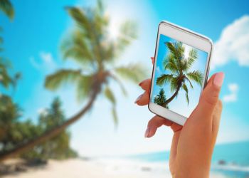 Managing Your Smart Phone on Holiday